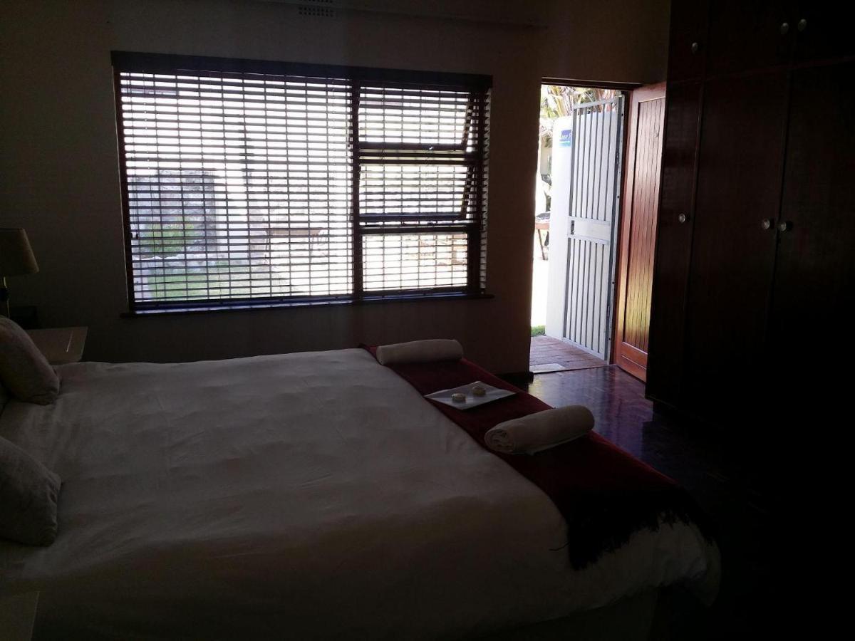 12 On Beach Guest House Saldanha Bay Zewnętrze zdjęcie