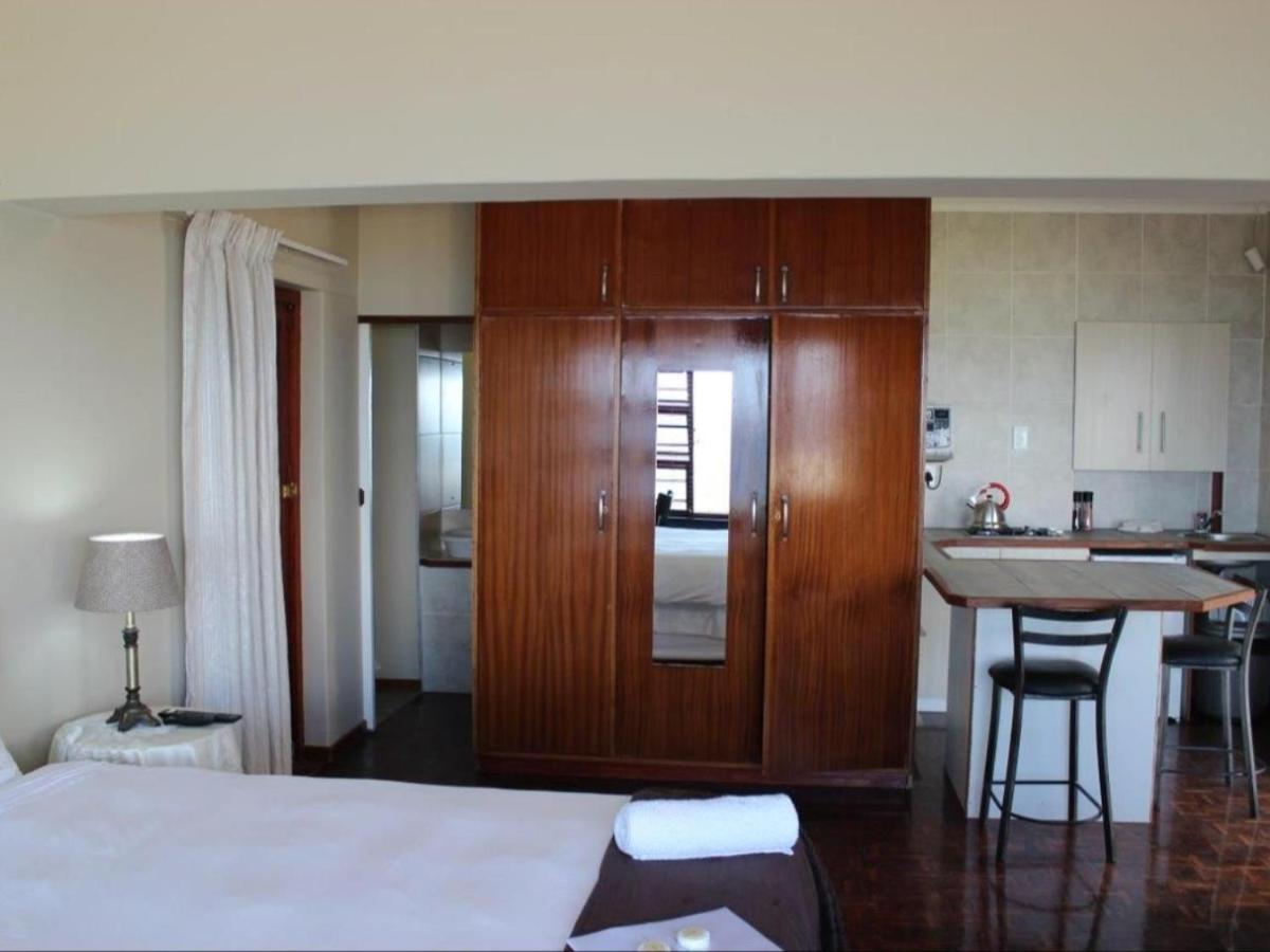 12 On Beach Guest House Saldanha Bay Zewnętrze zdjęcie