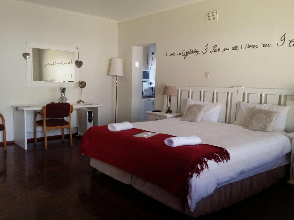12 On Beach Guest House Saldanha Bay Zewnętrze zdjęcie